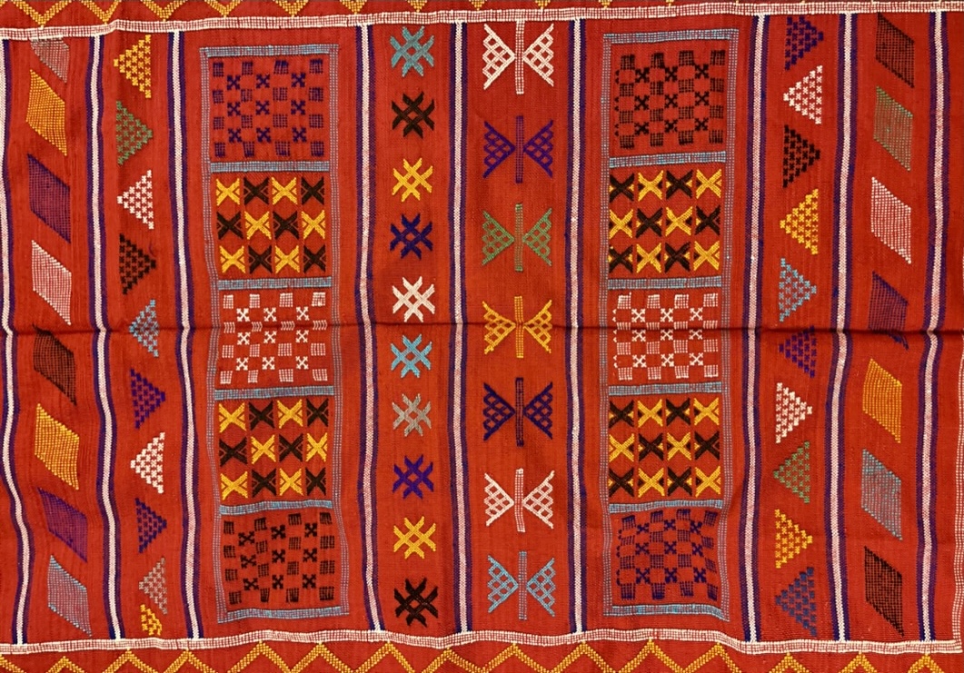 marrakech_mystery_door_man_img